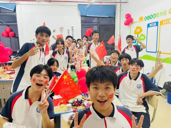 岳陽市江南通信職業(yè)技術學校有限公司,岳陽江南學校,岳陽江南通信學校,岳陽職業(yè)學校